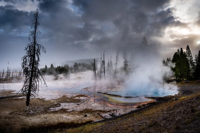 Énergie thermique naturellement présente dans le sous-sol